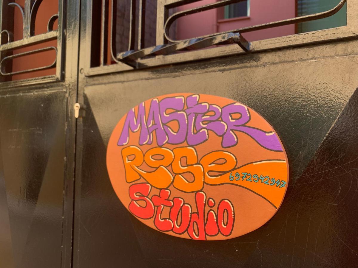 Master Rose Studio In Old Town ナフプリオ エクステリア 写真